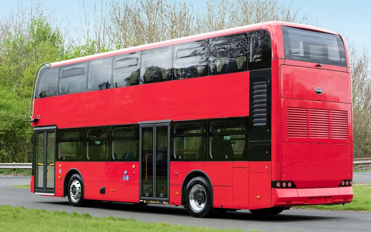 Двухэтажные лондонские автобусы – теперь и их делают в Китае!