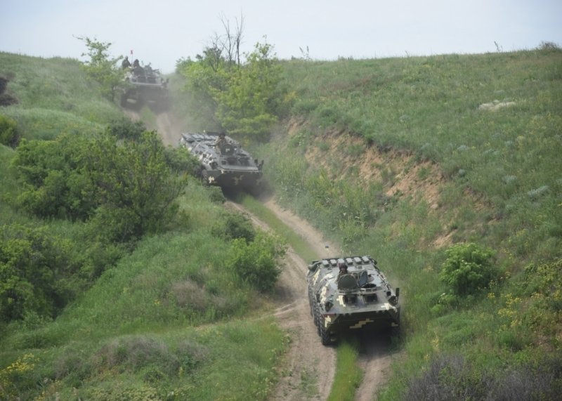Политик и боевой офицер ДНР прокомментировали заявления об «отжимании» серой зоны