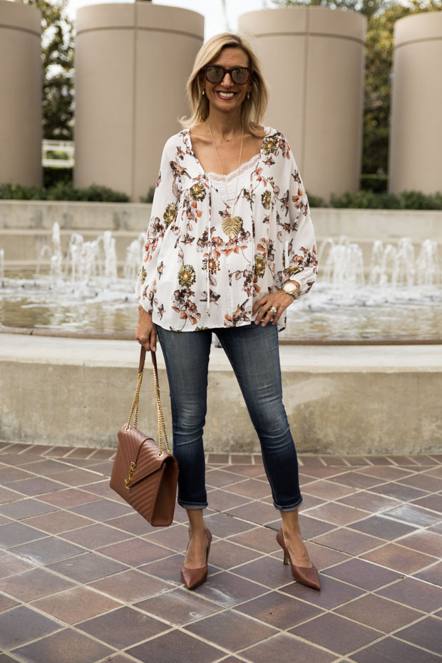 Ivory Print blouse with gold lurex jacket society