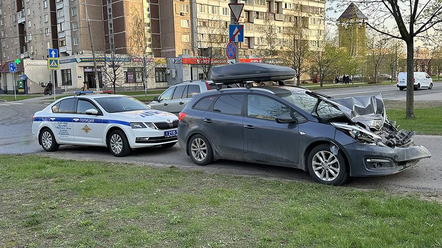 Мужчина и беременная двойней женщина пострадали в пьяном ДТП в Москве