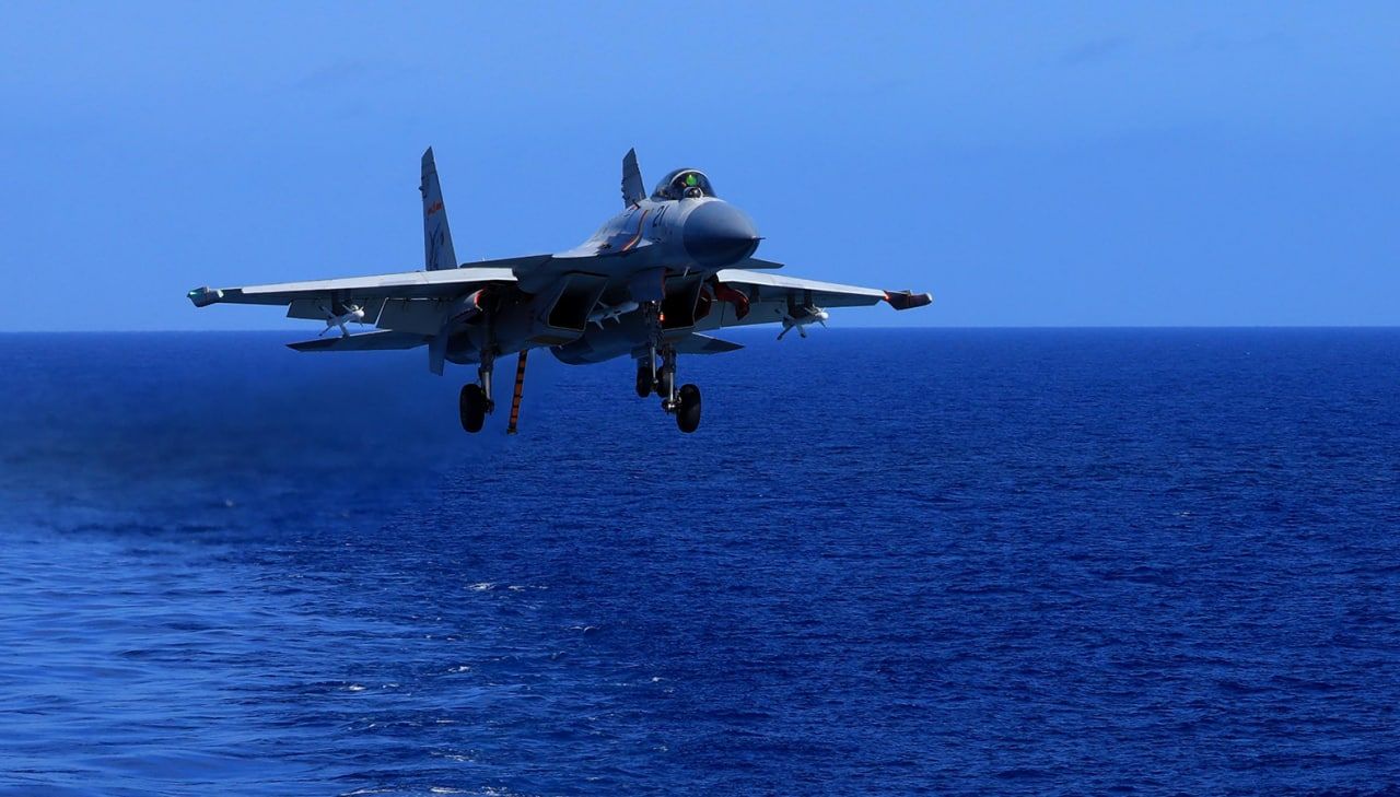 Минобороны Тайваня: в островную зону ПВО вошли 27 самолетов ВВС Китая