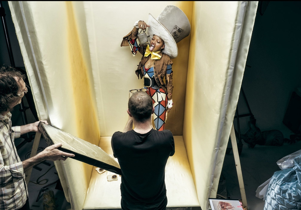 Появились фото со съемок нового календаря Pirelli 2018