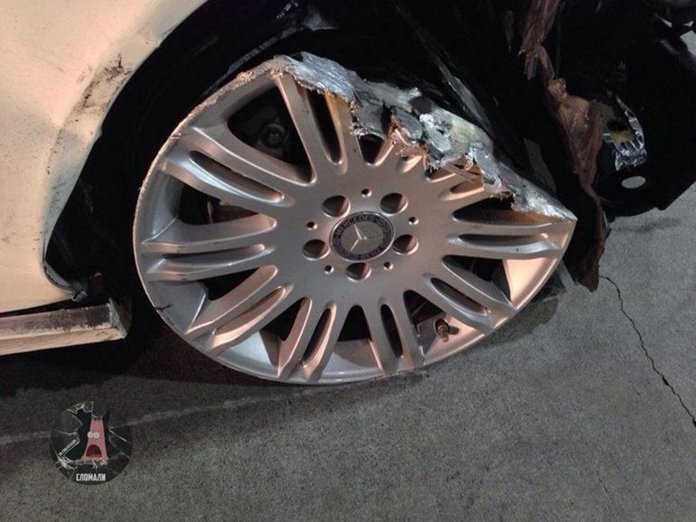 Тот момент, когда прозевал яму... авто и мото,автоновости