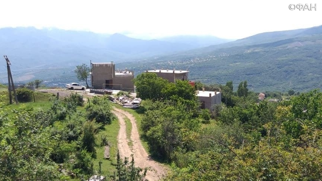 Без воды и леса: крымчане возмутились массовым строительством в Долине привидений Общество