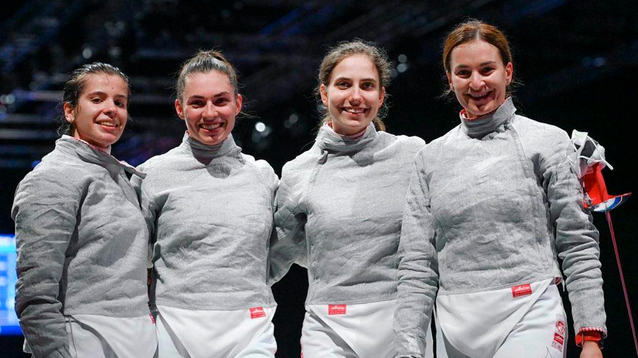 Сборная России досрочно победила в медальном зачете по фехтованию на ОИ-2020