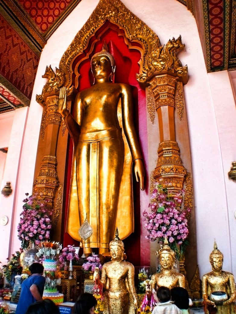 Пхра Патом Чеди — культовая буддистская достопримечательность буддизм,Пхра Патом Чеди,Таиланд