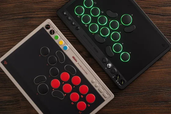 8BitDo представила плоский аркадный контроллер без джойстика и крестовины