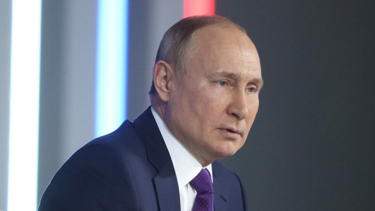Путин не стал отвечать на вопрос о переходе черты для ударов по центрам принятия решений Армия,ПМЭФ-2022