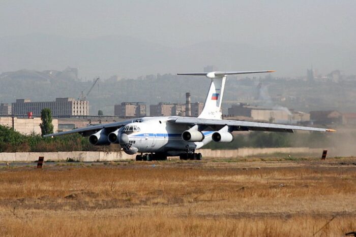 Ил-76 ВКС РФ с отключенным транспондером засекли над Арменией