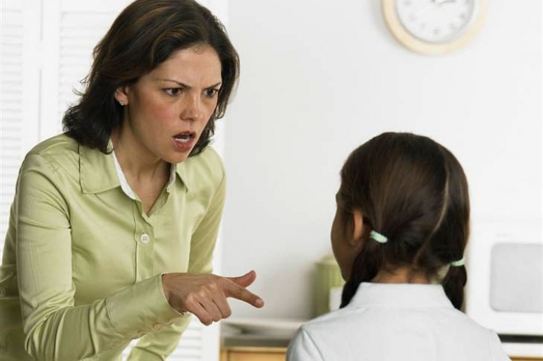 5 страшных фраз которые говорят ребенку