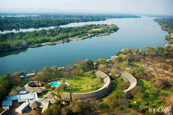 Замбези - одна из самых важных рек Африки