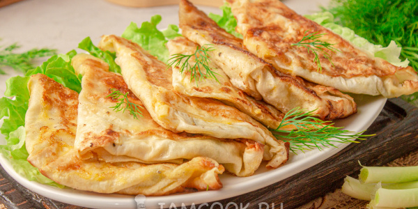 Слоеные пирожки без слоеного теста: быстро, вкусно и с большим количеством сыра Слоеные пирожки без слоеного теста: быстро, вкусно и с большим количеством сыра пирожки, лаваш, солью, рецепт, список, зелень, сторон, сразу, каждой, растительное, Можно, только, твёрдый, перцем, удобнее, сковороде, побольше, полоски, текстуру, обмакиваем