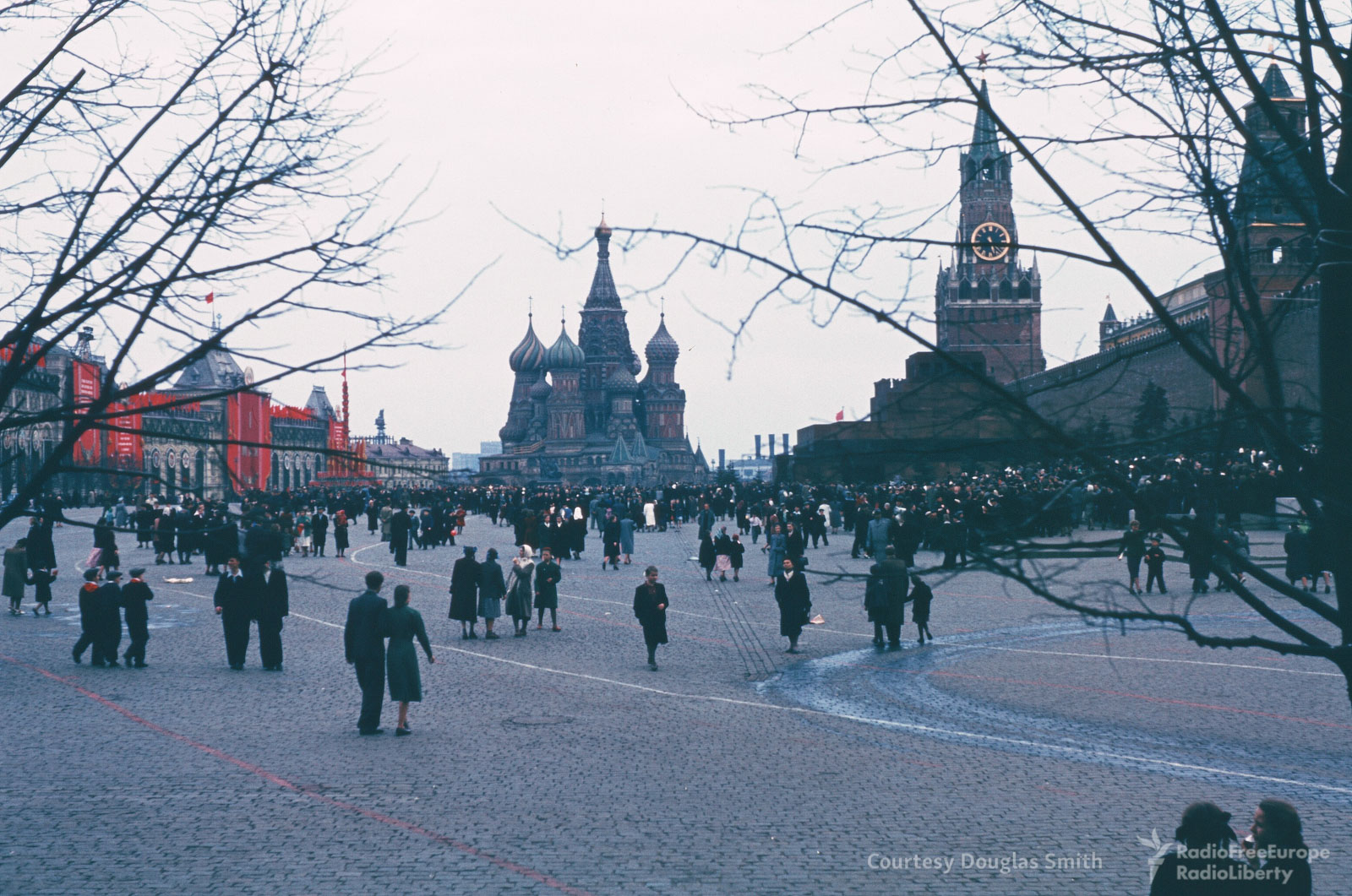 Цветные фото москвы. Москва 1950х Мартина Манхофф. Мартин Манхофф Москва. Мартин Манхофф архив СССР. Фото Москвы Мартина Манхоффа.