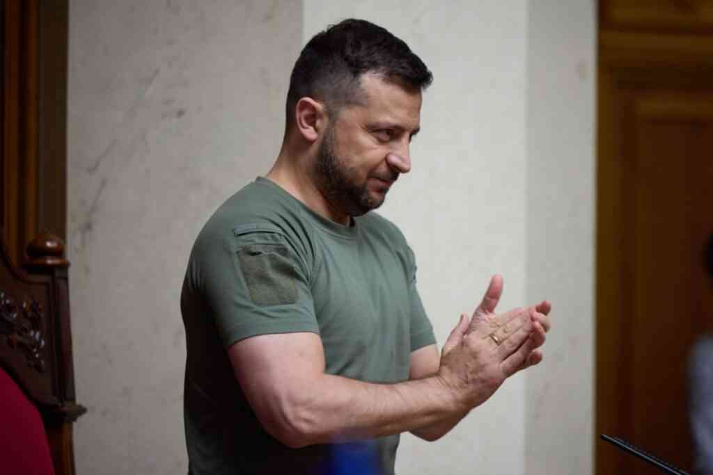 Зеленский отказался проводить выборы во время перемирия