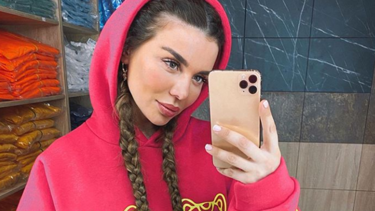 Подписчики раскритиковали Седокову за изменения во внешности