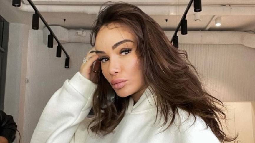 Айза рассказала об отношениях с мужчинами после женитьбы Гуфа на Королевой