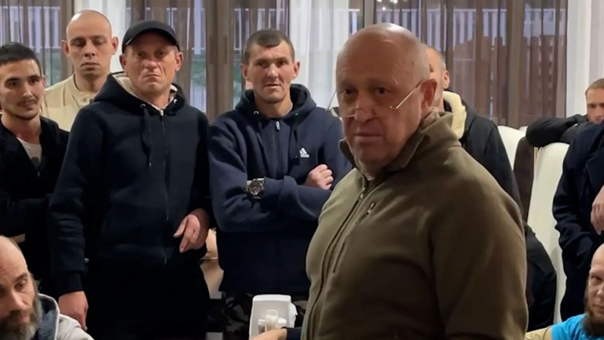 «Перехватила военная полиция»: Пригожин рассказал, почему мобилизованные 352-го полка не попали в ЧВК «Вагнер»