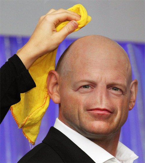 Безносые знаменитости Безносые знаменитости