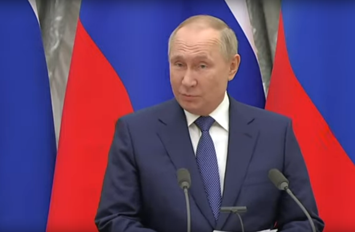 Ночная пресс-конференция Путина и Макрона больше всех напрягла Порошенко