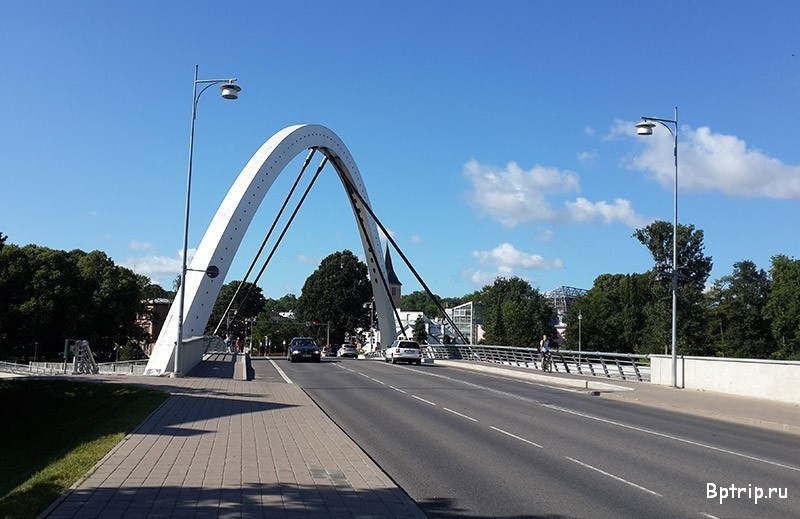 Спб тарту. Мосты Тарту. Въезд в Тарту. Парк Ванемуйне в Тарту фото.