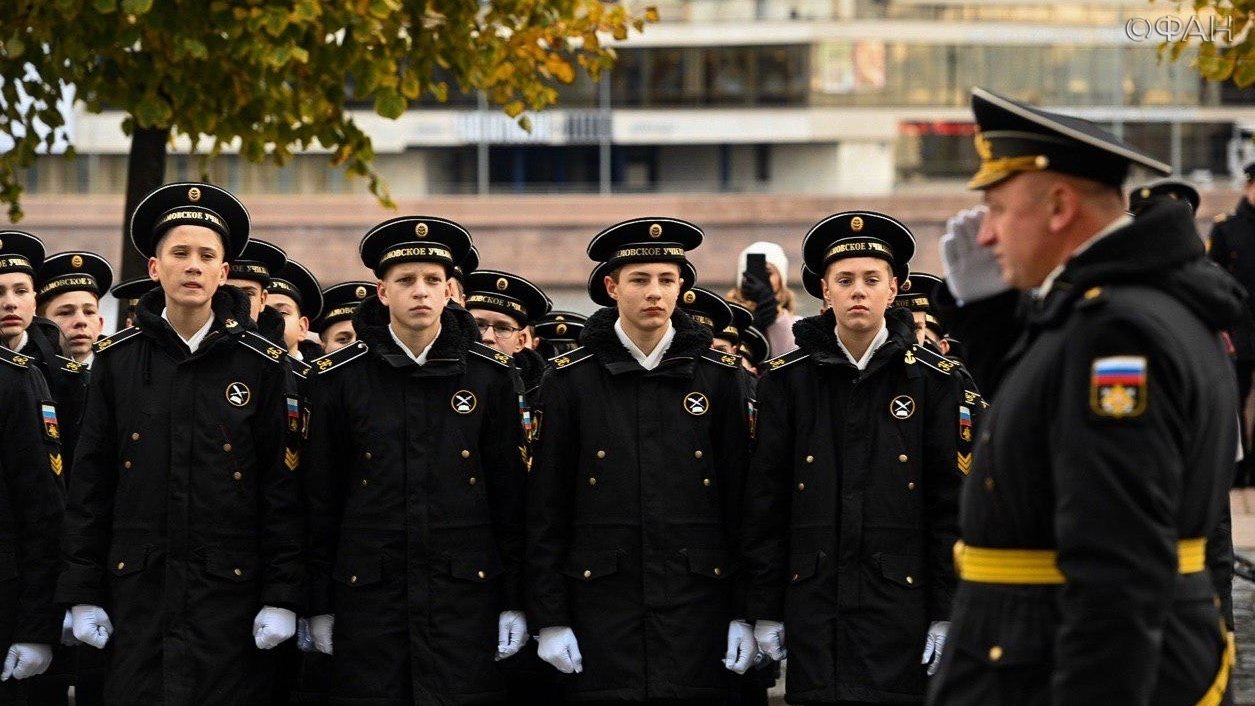 Нахимовское военно-морское училище отмечает 75-летие