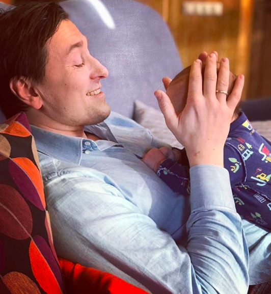 Безруков поделился фотографией подросшего сына