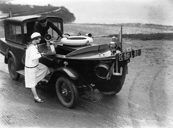 Гибрид автомобиля и моторной лодки от Peugeot, 1925 год авто, мото, ретро