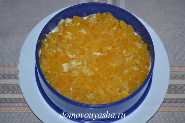 Салат с курицей, апельсином и сыром