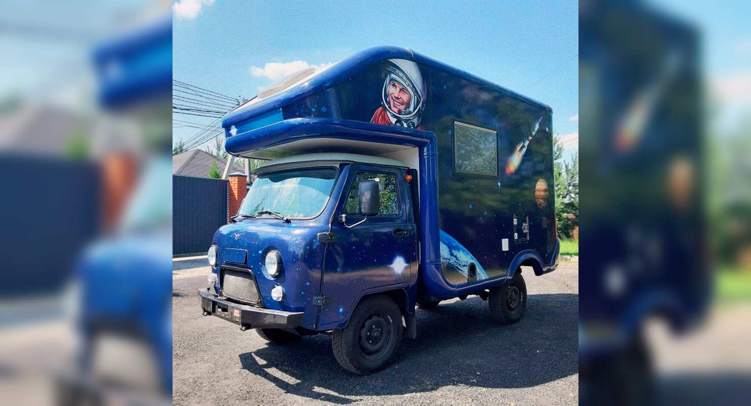 УАЗ представил первый космический экземпляр автодома