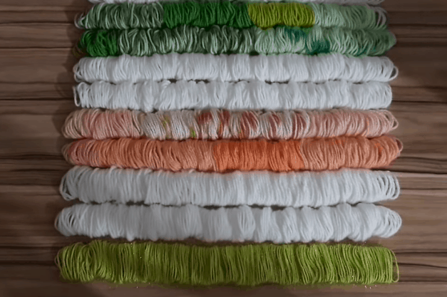 Нетривиальный способ использования остатков ниток Нетривиальный способ использования остатков ниток из остатков пряжи,интерьер,рукоделие,своими руками,сделай сам