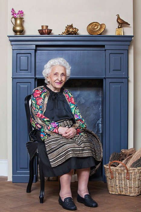 Красота в любом возрасте: бабушки выступили моделями для журнала мод