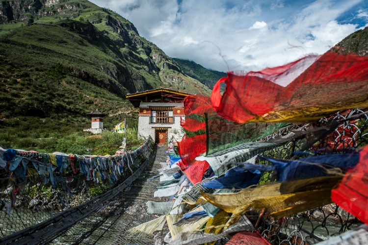 Бутан может вступать. Долина паро бутан. Королевство бутан непристойный Тибет. Бутан Гималаи. 123-Бутан.