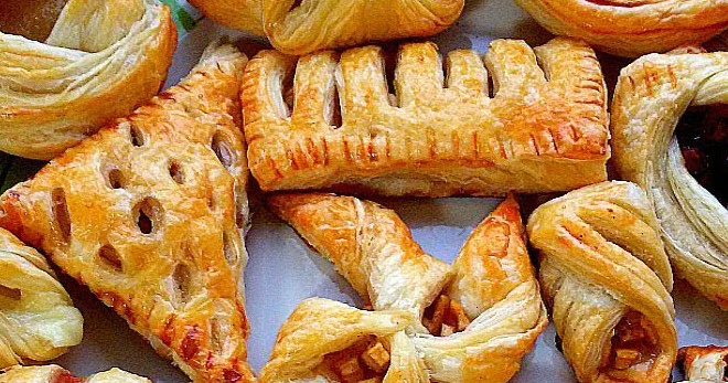 Рецепты из слоеного теста – круассаны, наполеон, пирожки, халва, язычки, слойки и сырные палочки