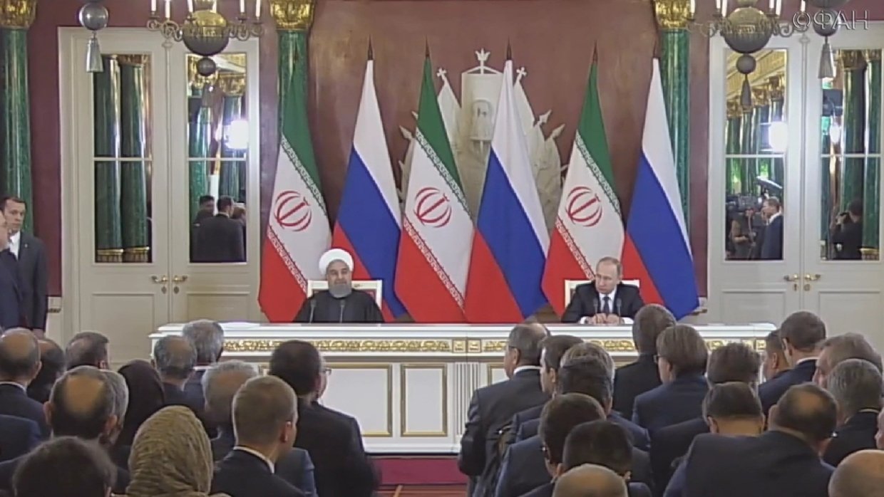 Путин и Роухани отметили важность выполнения условий ядерной сделки с Ираном