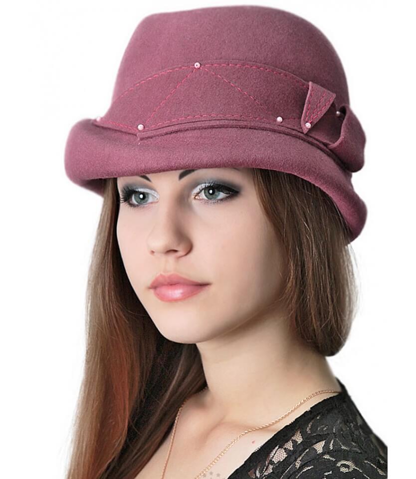 Кокетливая женская шляпка