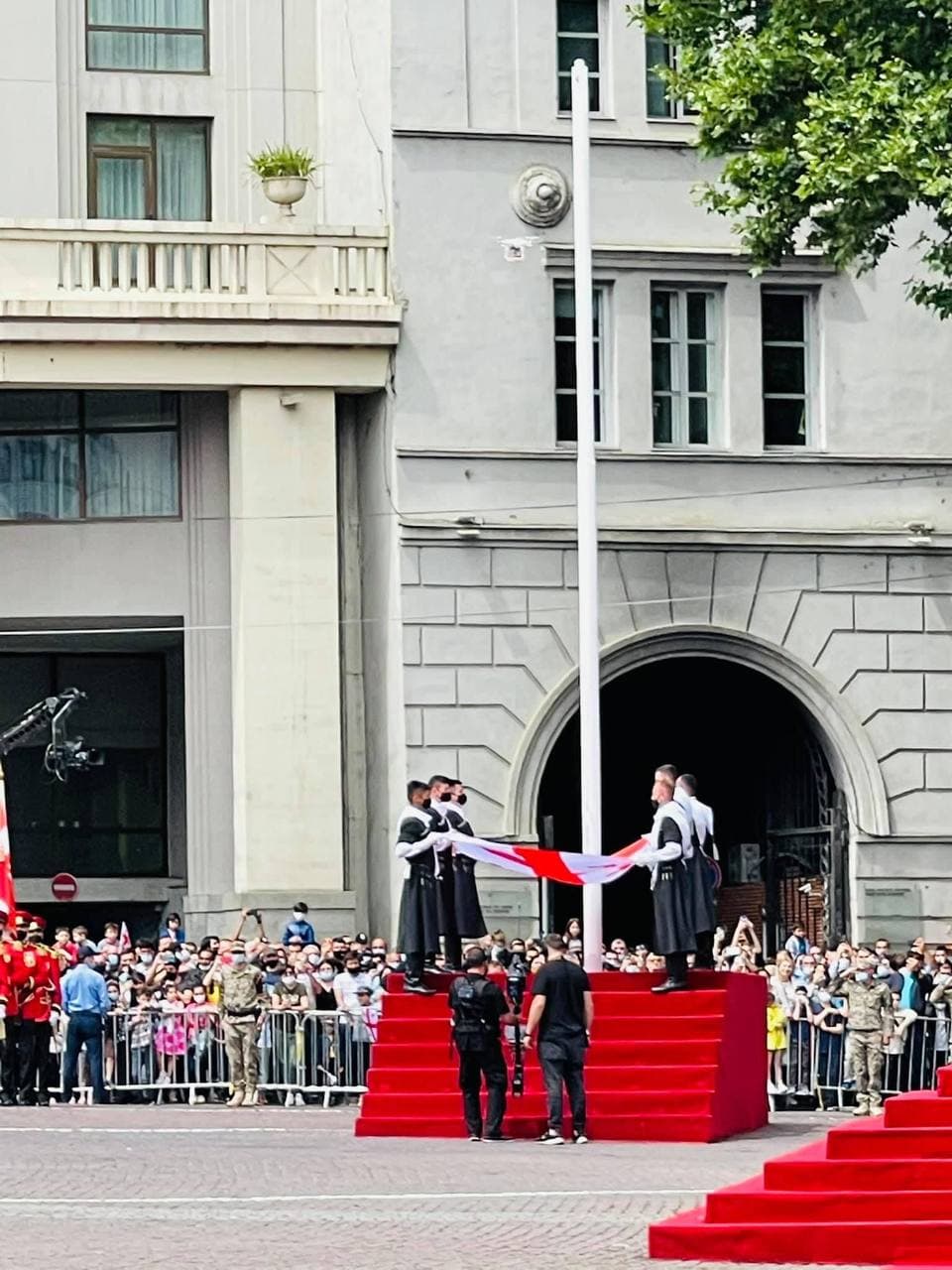 От райской жизни до нищеты: Грузия отмечает «День независимости» геополитика