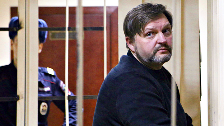 ЕЩЁ СЕМЬ ЛЕТ ДЛЯ ГУБЕРНАТОРА: НАВАЛЬНЫЙ ПОТАЩИЛ ЗА СОБОЙ ЧИНОВНИКОВ