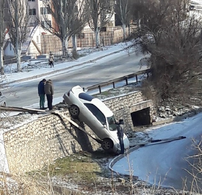 Севастополь что произошло последние новости. Авария на Горпищенко Севастополь сегодня. ДТП Севастополь сегодня утром. Что произошло в Севастополе сегодня. Что случилось в Севастополе сегодня.