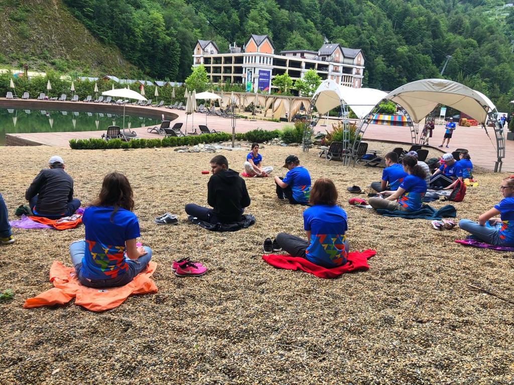 На «Роза Хутор» проходит летняя смена для особенных детей и их родителей На «Роза Хутор» проходит летняя смена для особенных детей и их родителей Общество