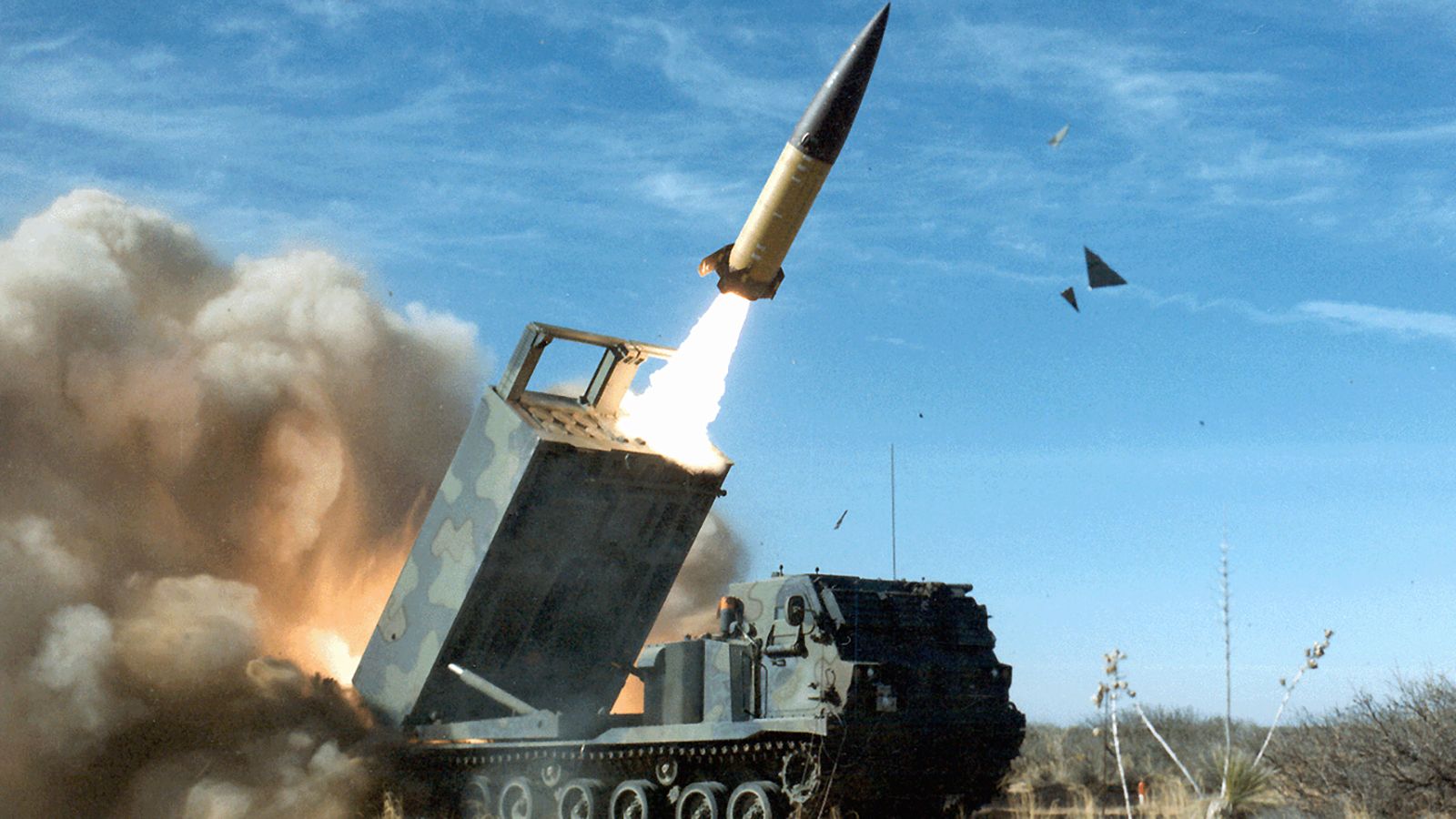 Литовкин: российские средства ПВО способны противостоять американским ракетам ATACMS