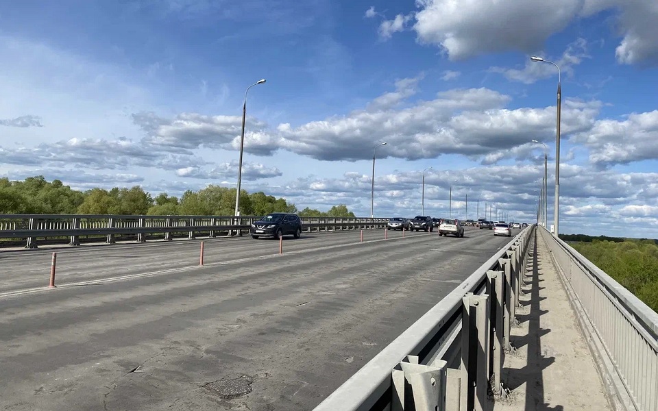 Рязанские водители сообщили, что Солотчинский мост трясет