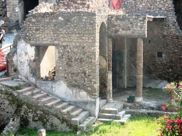 www.michellemoran.com-cityofpompeii-6-610x458