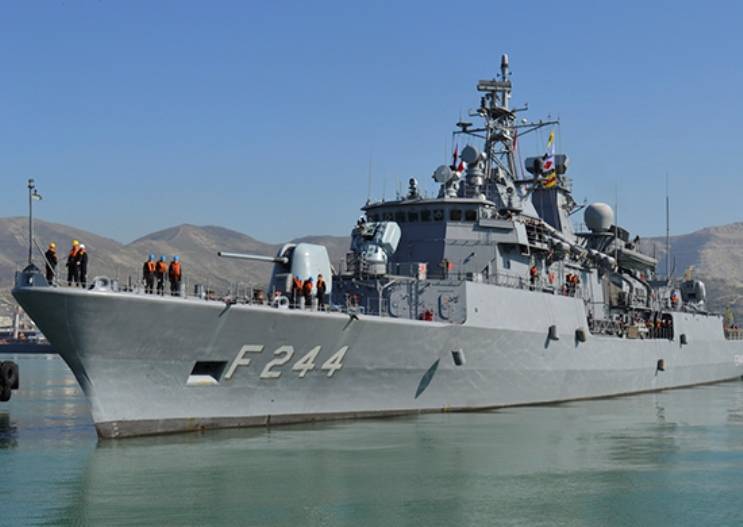 В Чёрном море прошло учение ВМФ России и Турции