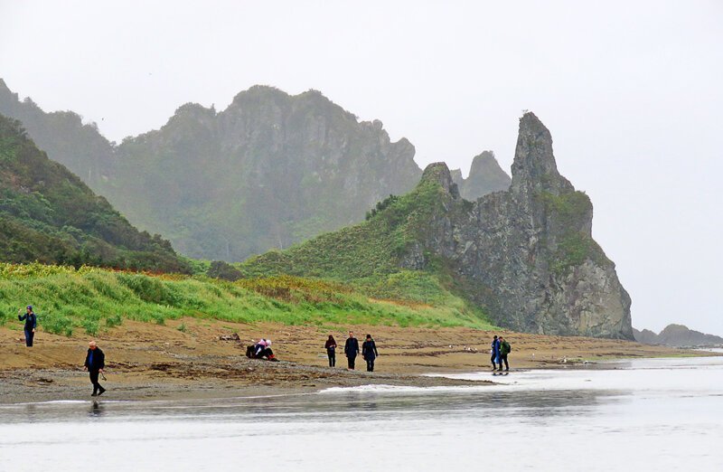 Кунашир: мыс Столбчатый Кунашир: мыс Столбчатый