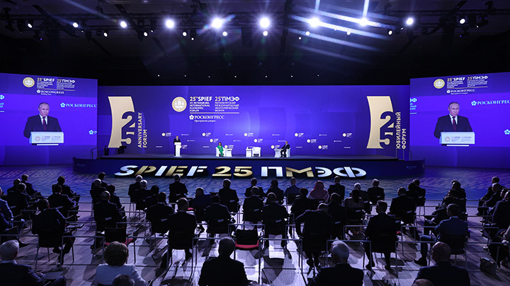 ИЮНЬСКИЕ ТЕЗИСЫ ПУТИНА: РУБИКОН ПЕРЕЙДЁН, ТЕПЕРЬ ТОЛЬКО ВПЕРЁД россия,украина