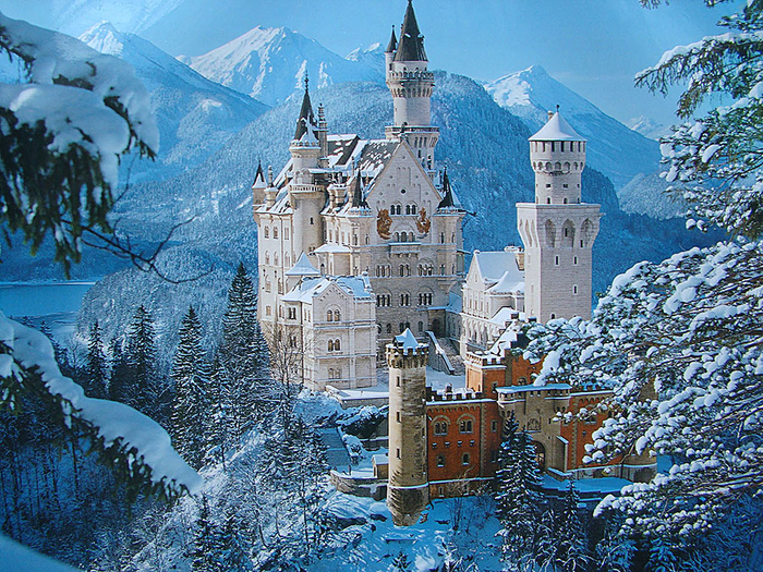 Замок Нойшванштайн (Neuschwanstein). | Фото: liveinternet.ru.