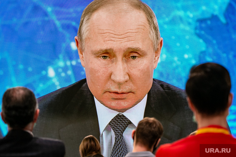 Большая пресс-конференция президента РФ Владимира Путина. Москва, путин владимир на экране