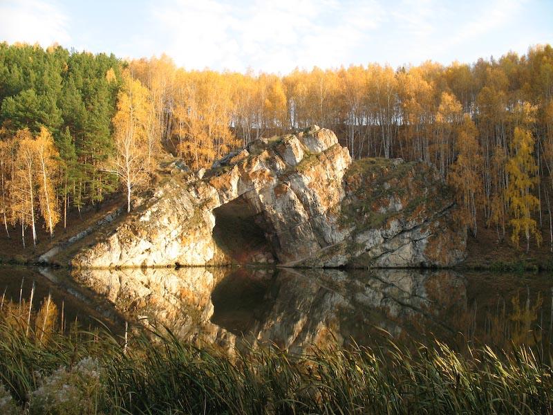 Скала каменные ворота Свердловская область