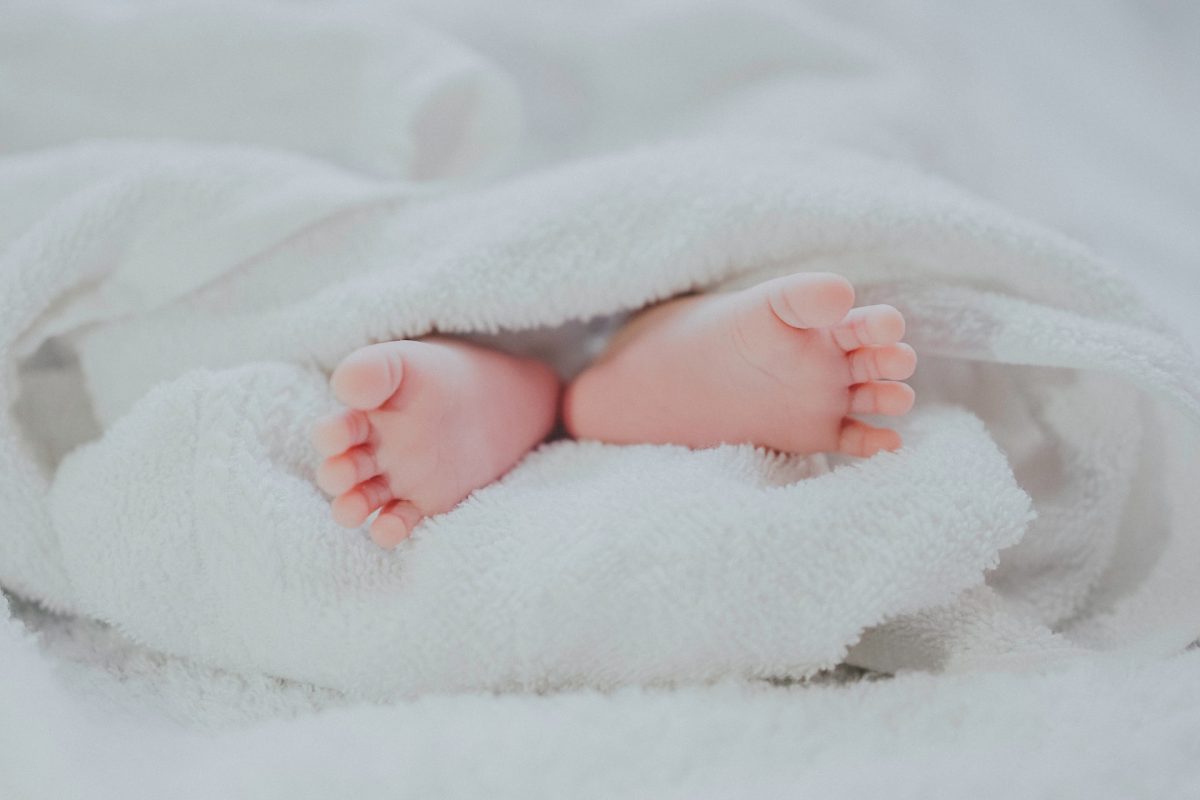 Челябинка нашла новорожденного сына мертвым после ночевки у подруги