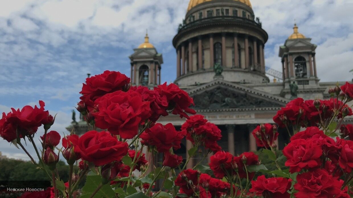 Исаакиевский собор цветы